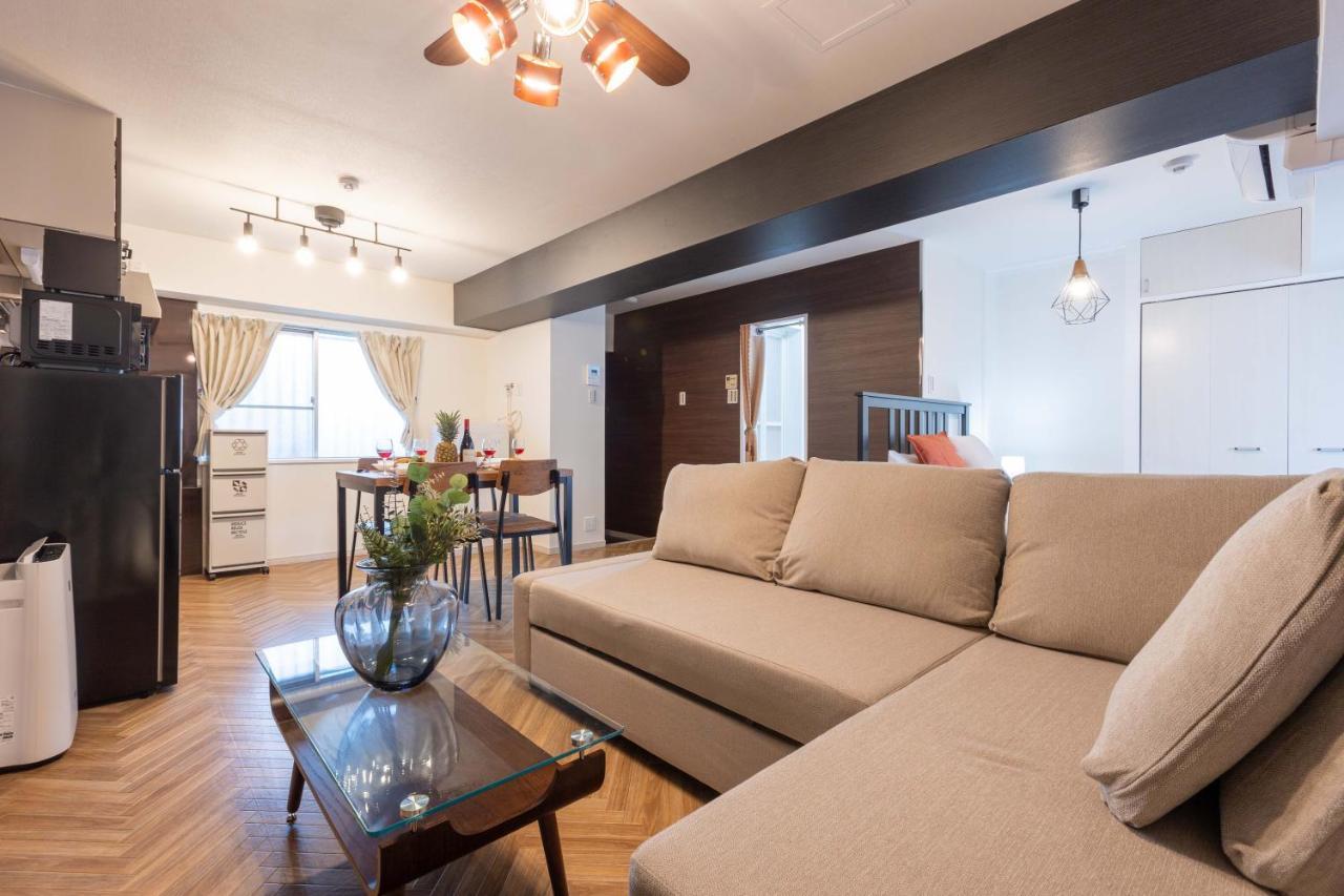 River Side Namba 700 Appartement *
