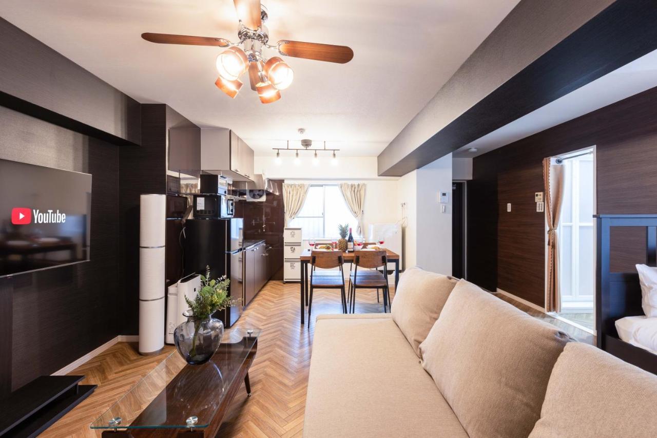 River Side Namba 700 Appartement *